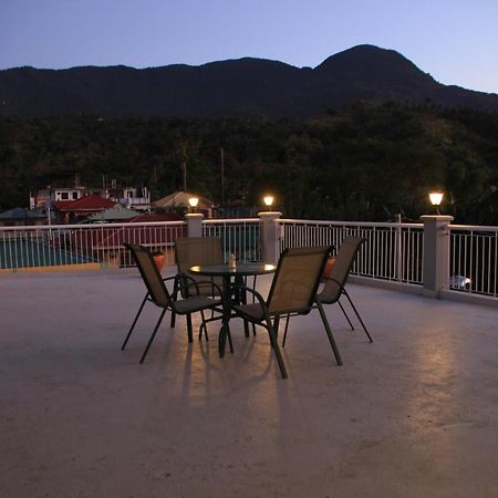 Victoria'S Bed & Breakfast Puerto Galera Εξωτερικό φωτογραφία