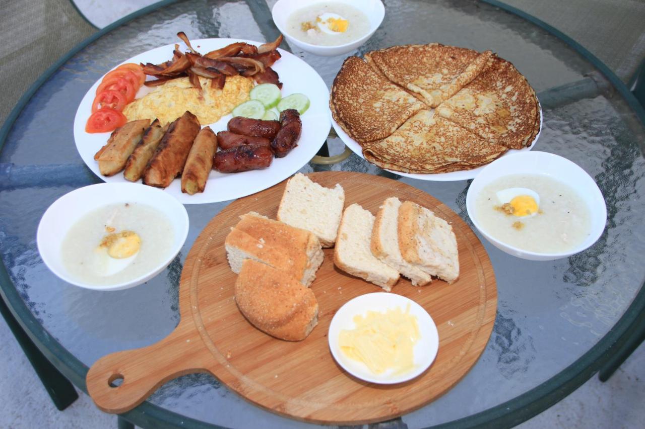 Victoria'S Bed & Breakfast Puerto Galera Εξωτερικό φωτογραφία