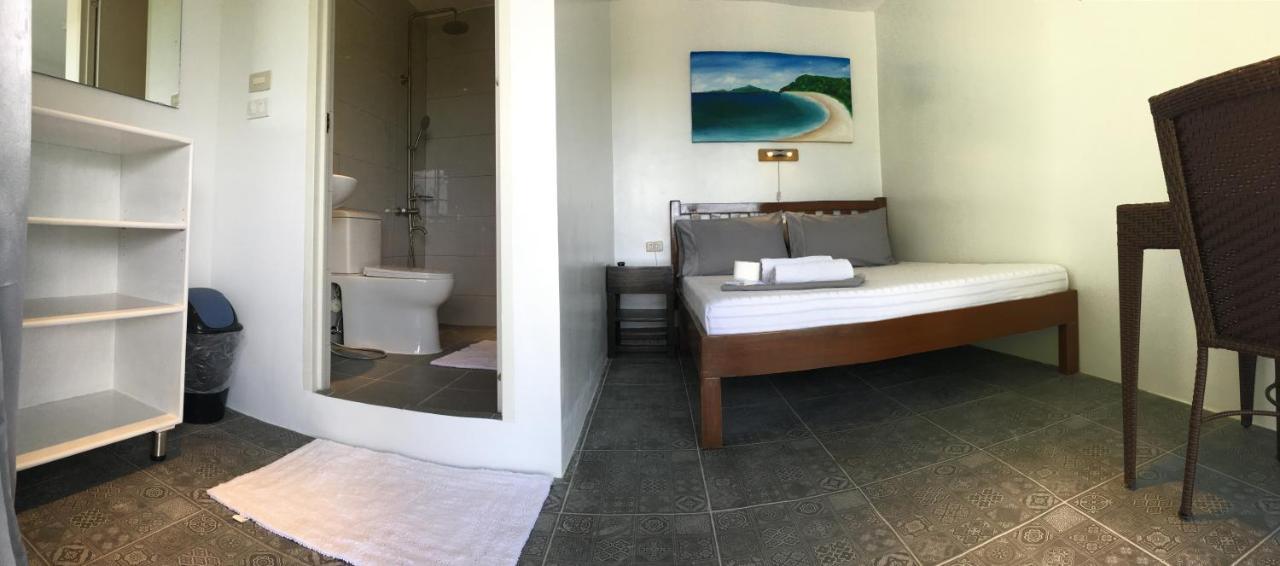 Victoria'S Bed & Breakfast Puerto Galera Εξωτερικό φωτογραφία